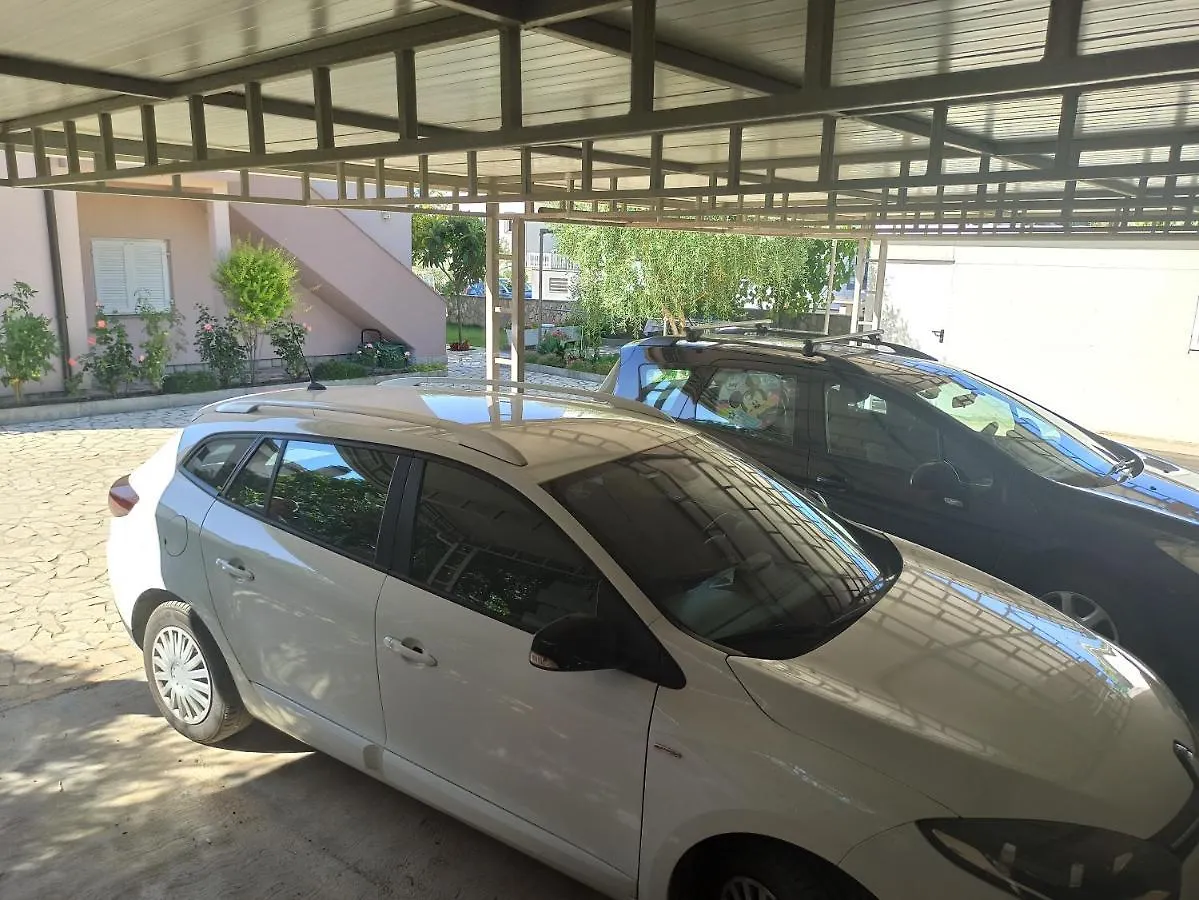 Apartamento Apartmani Vesna Krk Town Croacia