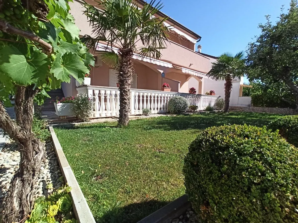 Apartmani Vesna Krk Town 0*,