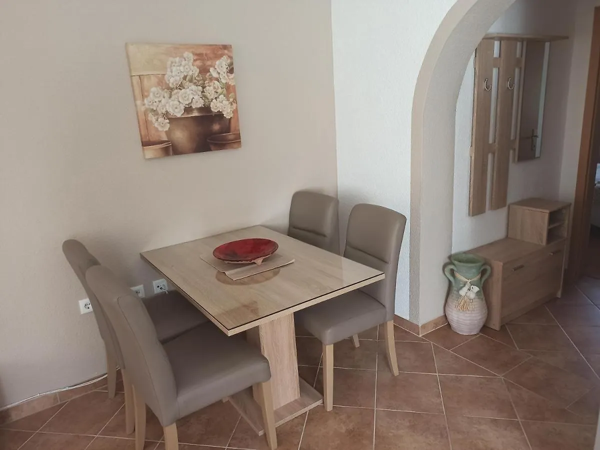 Apartment Apartmani Vesna Krk Town