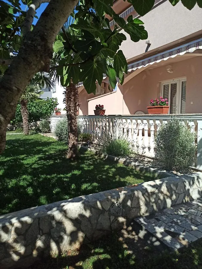 Apartmani Vesna Krk Town