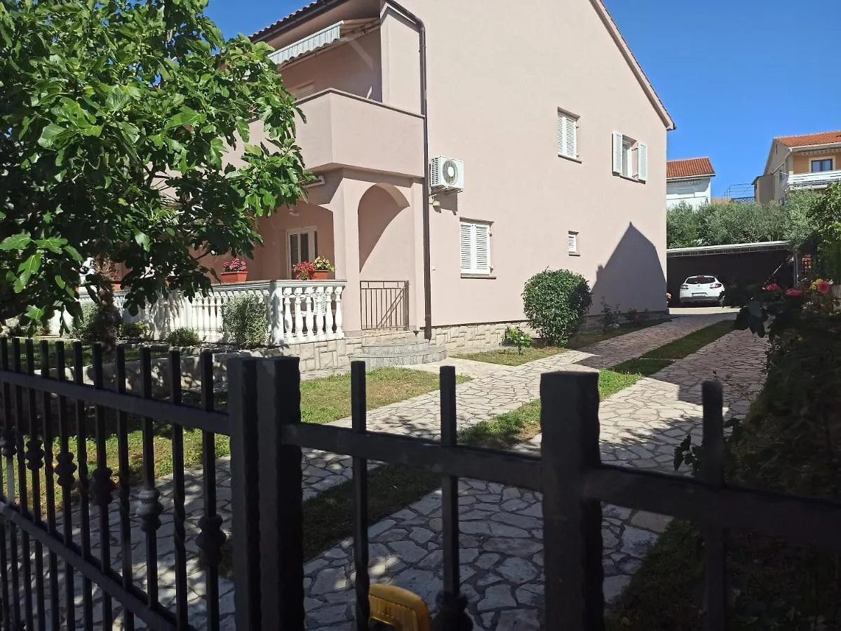 Apartmani Vesna Krk Town