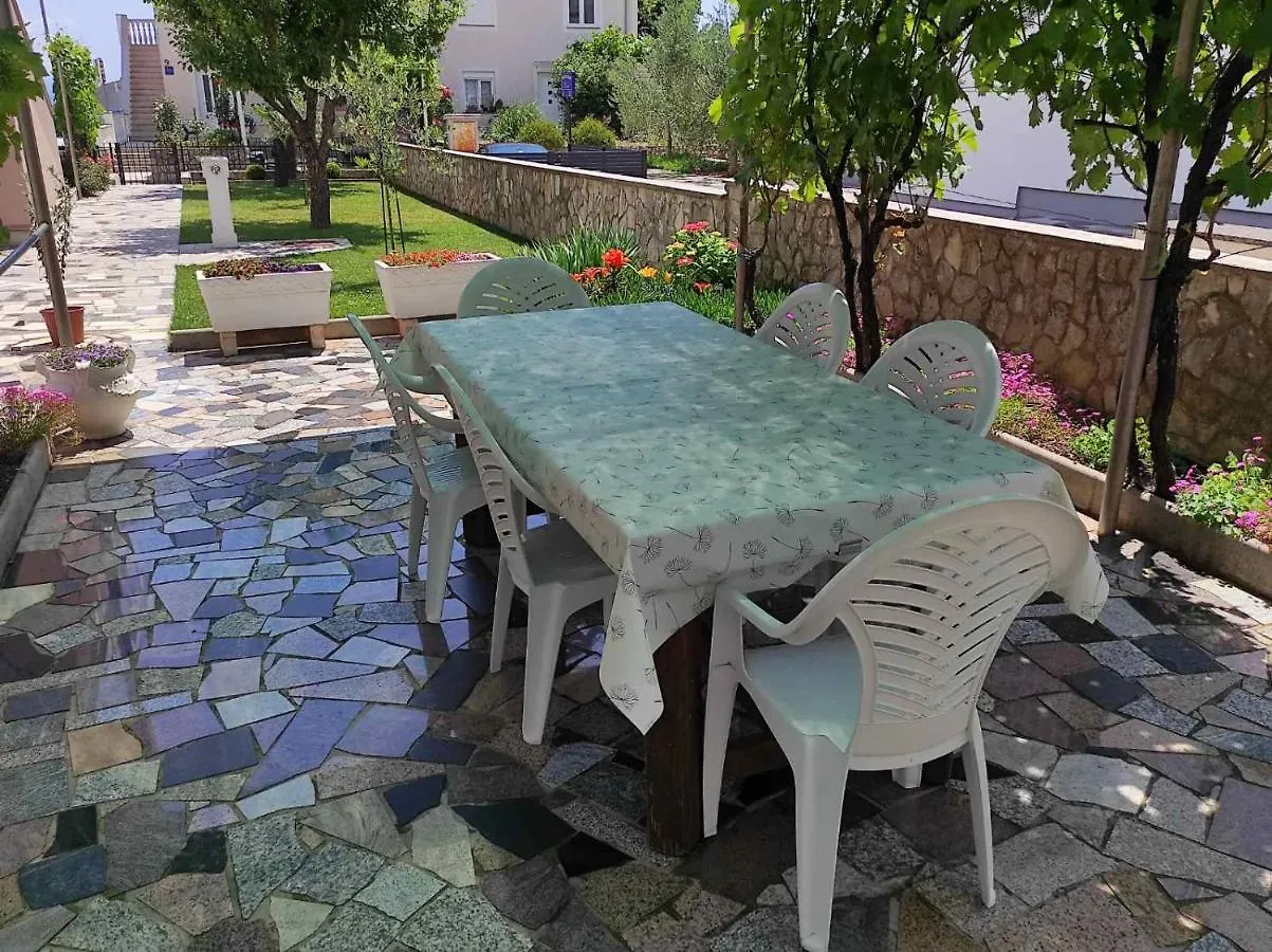 Apartmani Vesna Krk Town 0*,  Croatia