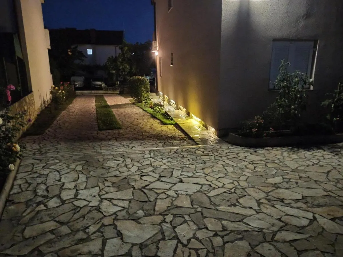 Apartmani Vesna Krk Town