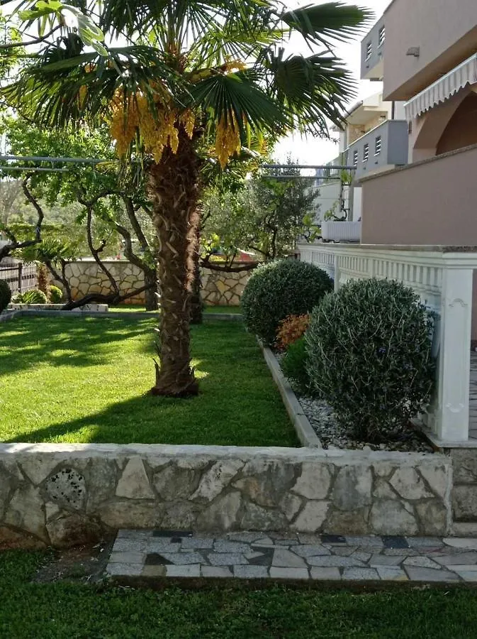 Apartmani Vesna Krk Town Appartamento
