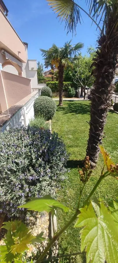 Appartamento Apartmani Vesna Krk Town